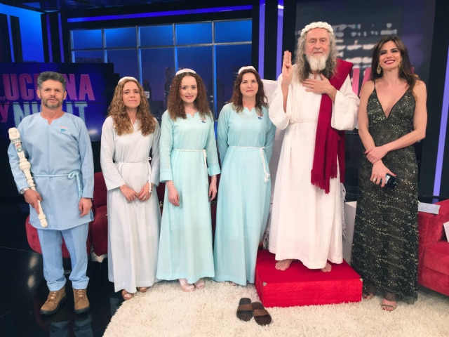 Foto cedida pela RedeTV! Inri Cristo no programa 'Luciana By Night'.