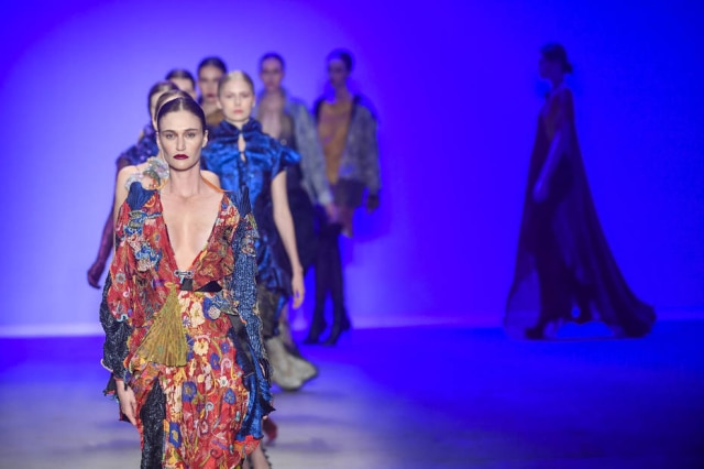 Agência Fotosite/Divulgação Modelos apresentam criações de Lino Villaventura na São Paulo Fashion Week
