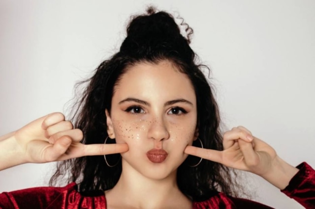 Ksenia Varapaeva/ Unsplash A bichectomia é um procedimento simples, mas como, qualquer cirurgia, envolve alguns riscos