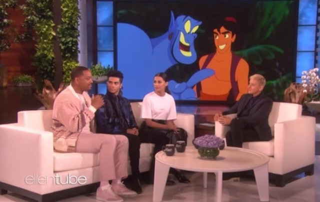 Reprodução/EllenTube Os atores Will Smith, Mena Massoud e Naomi Scott no programa 'The Ellen Show'.
