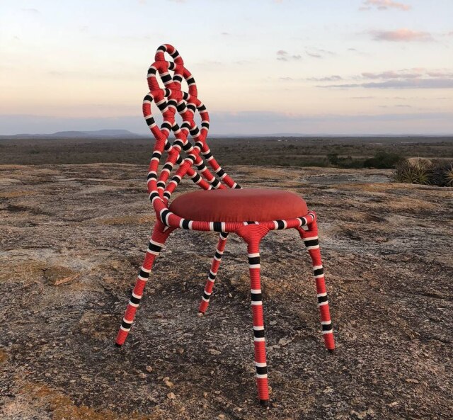 Sérgio Matos A cadeira Cobra Coral, de Sérgio Matos.