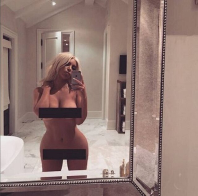 Reprodução Uma das polêmicas selfies de Kim Kardashian.