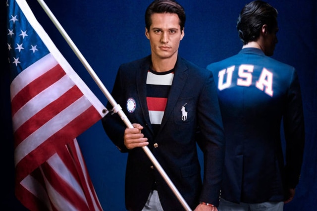 Divulgação A delegação americana desfilou com looks superpatrióticos criados pelo estilista Ralph Lauren.