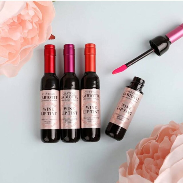 Reprodução/Instagram O Wine Lip Tint contém extrato de vinho na fórmula