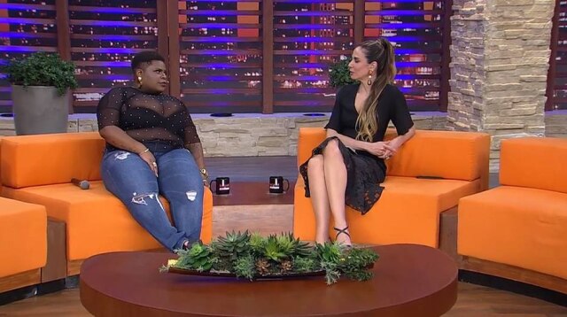 Reprodução de cena do programa 'Luciana By Night'/RedeTV! A cantora Jojo Todynho falou sobre aceitação corporal e relacionamentos durante participação no programa 'Luciana By Night' da RedeTV!