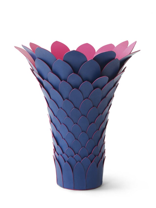 Benoit Pailley/ Divulgação Louis Vuitton O vaso Tropicalista, criação dos irmãos Campana para a coleção Les Petits Nomades da Louis Vuitton, é inspirado nas flores das bromélias