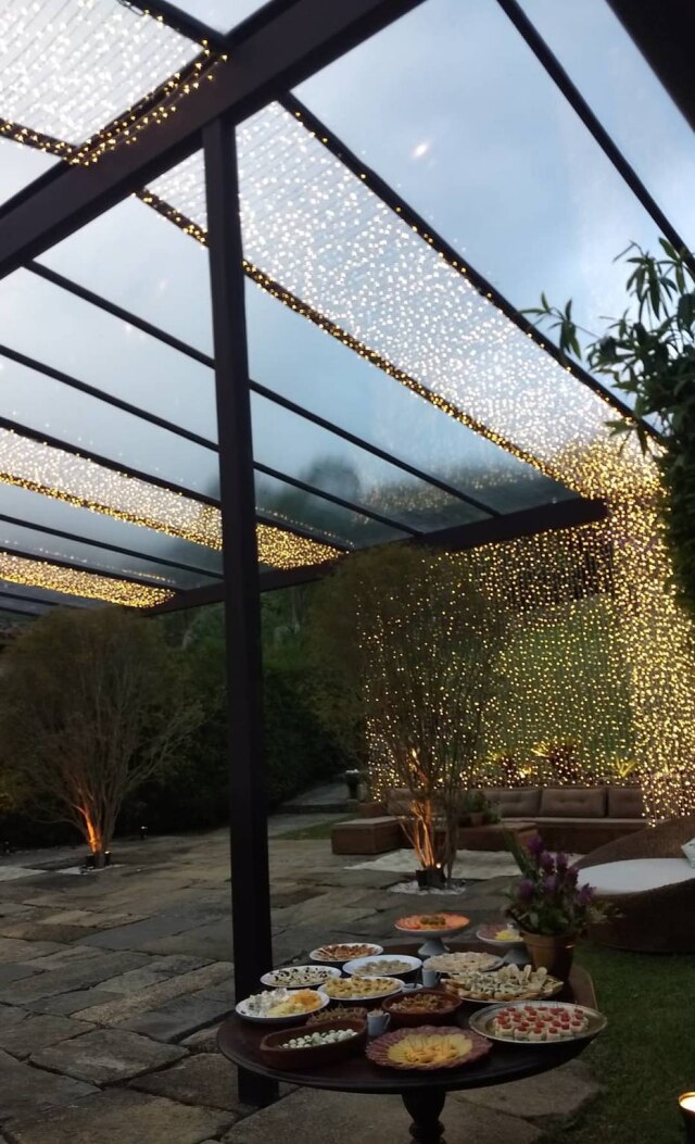 Instagram/@isabelafrancoatelier Decoração do casamento de Cauã Reymond e Mariana Goldfarb.
