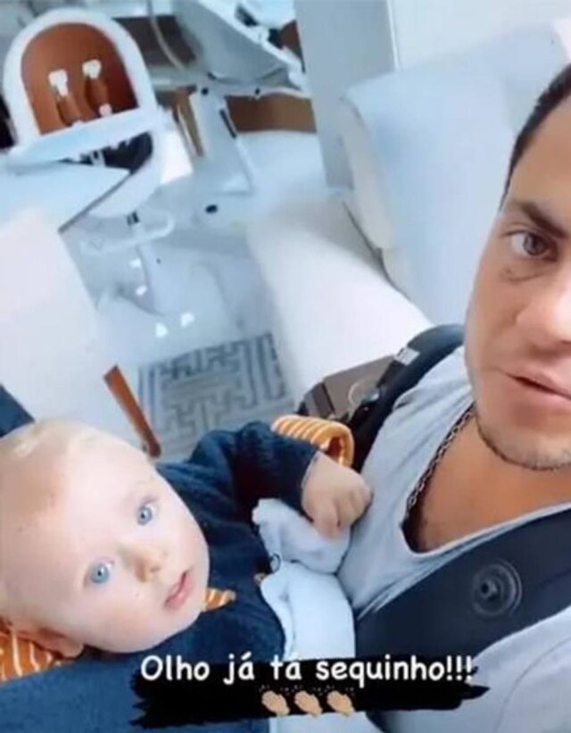 Instagram/@thammymiranda Thammy Miranda e o filho Bento, fruto do relacionamento com Andressa Ferreira