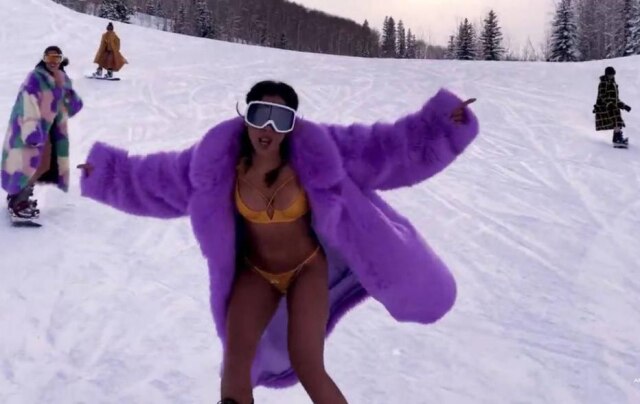 Youtube/ Anitta Anitta lançou clipe de 'Loco' nesta sexta-feira, 29