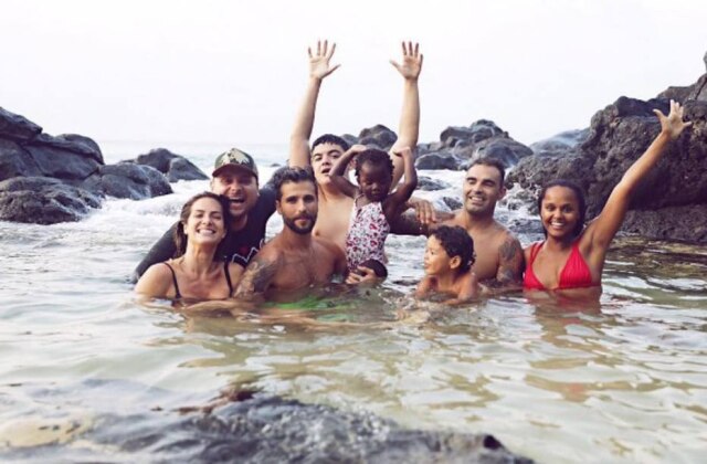 Reprodução/Instagram Bruno Gagliasso e Giovanna Ewbank curtem folga em Noronha com amigos e família.