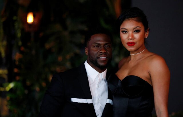 Mario Anzuoni/Reuters O ator Kevin Hart causou polêmica ao dizer que não ajuda a trocar as fraldas do seu filho mais novo, Kenzo