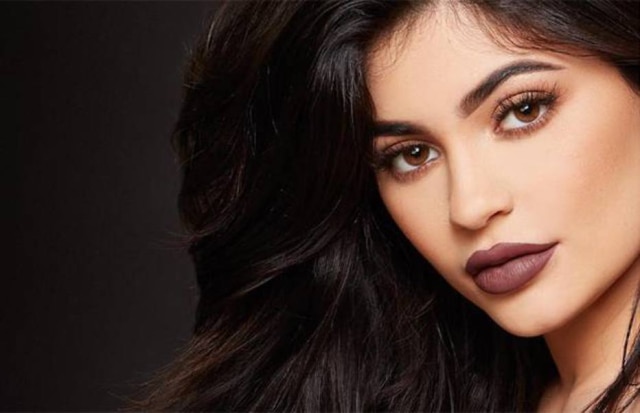 Reprodução/Instagram Kylie Jenner usa o batom Love Bite.