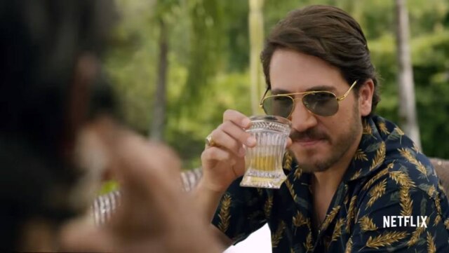 Reprodução de cena de 'Narcos' (2017) / Netflix Alberto Ammann, na pele do traficante Pacho, é uma das atrações da nova temporada