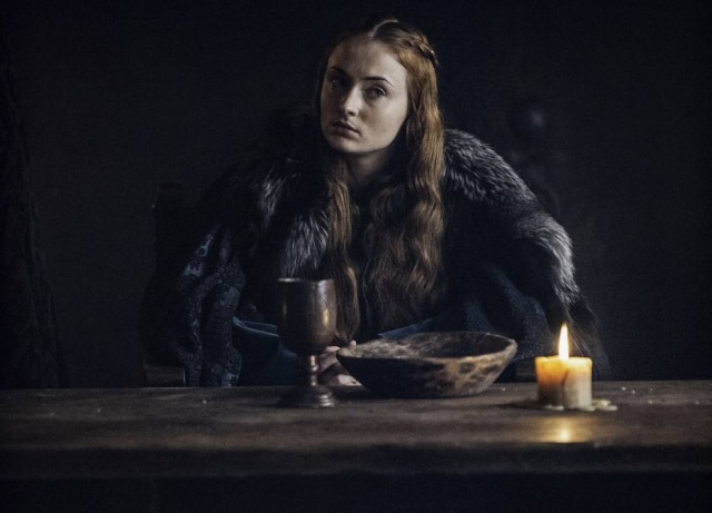 Helen Sloan/HBO Sophie Turner, atriz que interpreta Sansa Stark em 'Game of Thrones', revelou que os atores choraram ao terminar de ler o roteiro do último episódio da série
