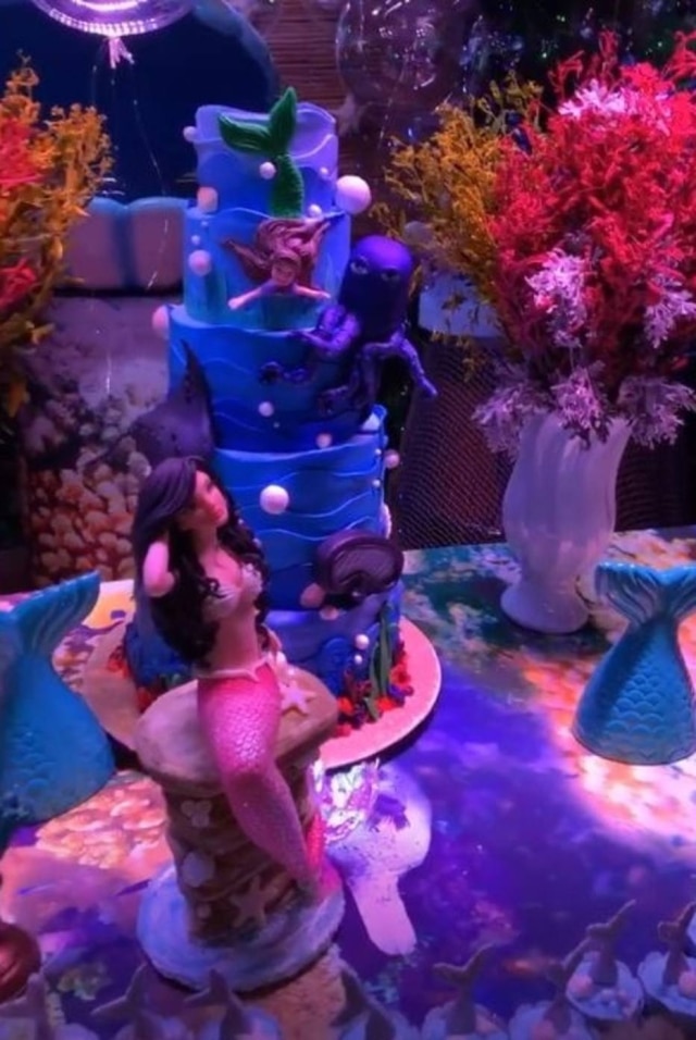 Instagram/@anitta Decoração de aniversário de Anitta teve como tema o fundo do mar.