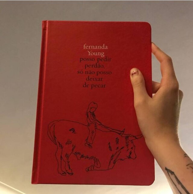 Instagram / @e.mym Capa do livro póstumo de Fernanda Young