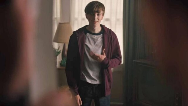 Netflix Ryan Grantham, de 'Riverdale', matou a mãe em março de 2020 e pretendia assassinar primeiro-ministro do Canadá. Durante audiência, ele pediu desculpas e disse que mulher 'não merecia' o crime.