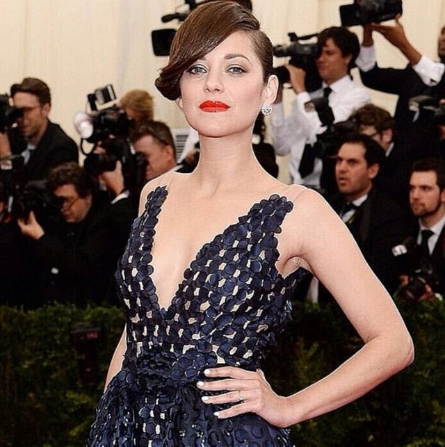 Marion no Met Gala 2014 de vestido Dior