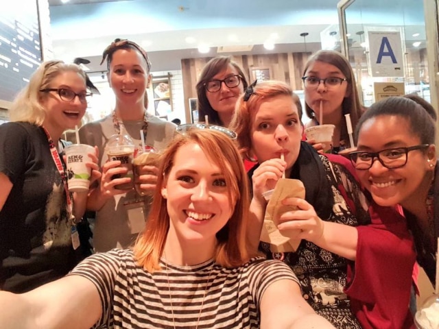 twitter.com/HeatherAntos Selfie de Heather Antos, editora da Marvel, causou grande repercussão no Twitter.