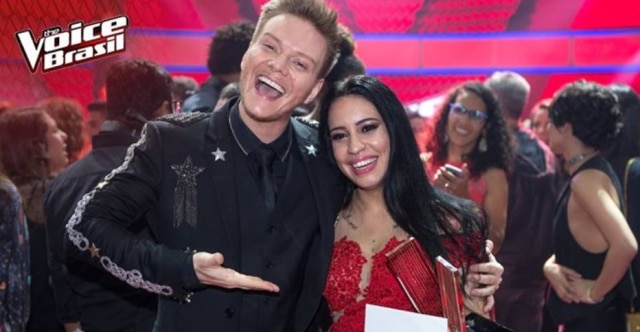 Twitter/@TheVoiceBrasil Michel Teló e Samantha Ayara.
