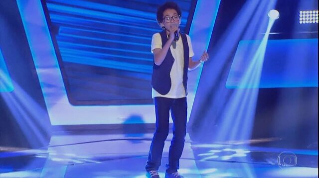 Reprodução 'The Voice Kids' Felipe Machado foi escolhido para o time de Carlinhos Brown