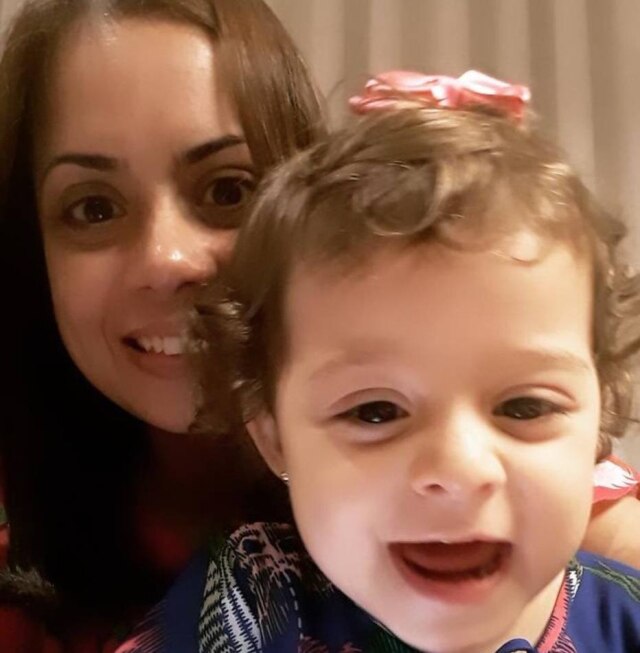 Arquivo pessoal Maria Carolina de Sá Martinkovivc, mãe da Maria Fernanda, de quase três anos.