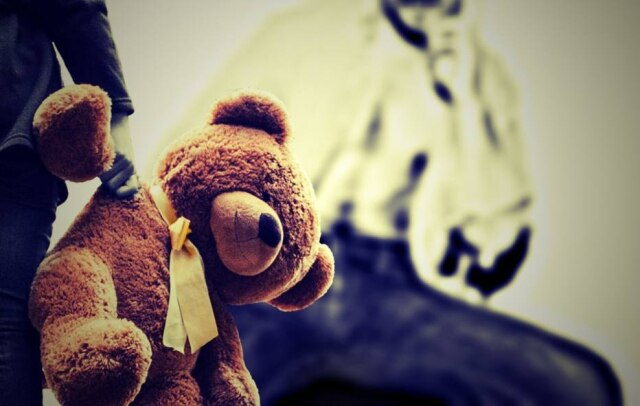 Alexas_Fotos/Pixabay A exploração sexual de crianças e adolescentes envolve pagamento em dinheiro ou qualquer outro benefício, desde favores a presentes.