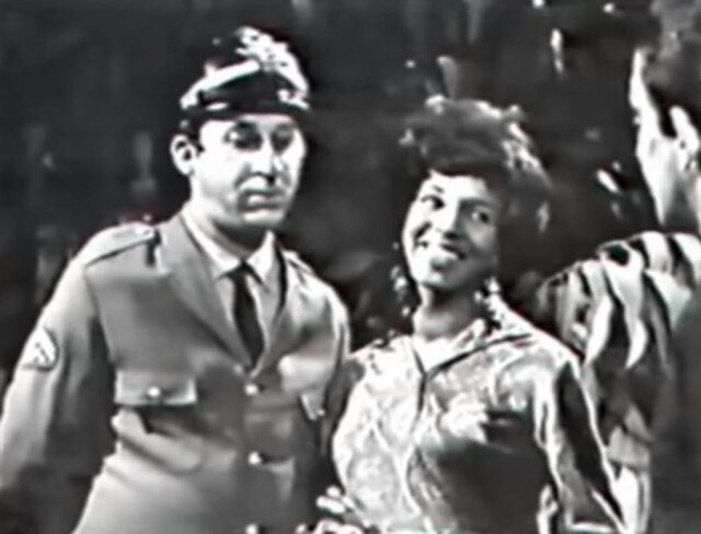 Reprodução de 'Antonio Maria' (1968) / TV Tupi Maria Clara (Jacyra Silva) e o bombeiro Honório Severino (Marcos Plonka) em Antonio Maria, de 1968.