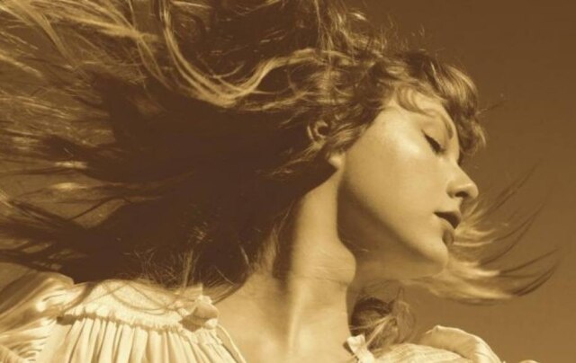 Instagram/ @taylorswift Taylor Swif recria capa de 'Fearless', seu segundo álbum estúdio