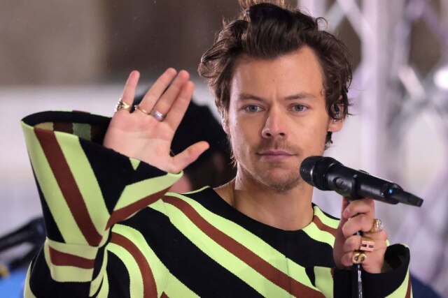 Andrew Kelly/Reuters O cantor Harry Styles estrela os filmes 'My Policeman' e 'Não Se Preocupe, Querida', que serão lançados ainda este ano.
