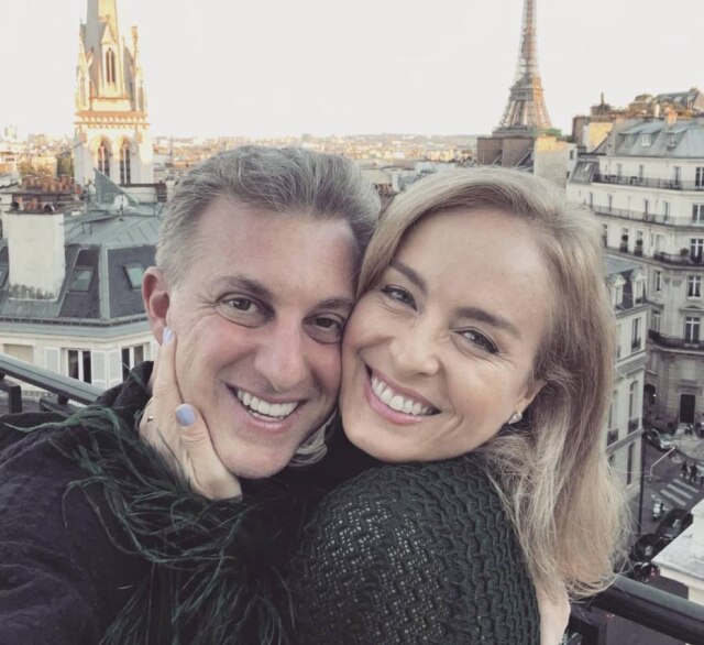 Instagram/@lucianohuck Os apresentadores Luciano Huck e Angélica passam o Dia dos Namorados em Paris.