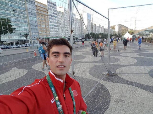 Reprodução/ Instagram Em sua conta no Twitter, nadador desabafou que vem de um país ainda muito homofóbico
