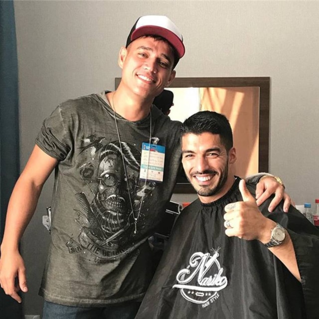 Instagram.com/nariko_hairstyle Nariko e Luis Suarez, jogador do Uruguai