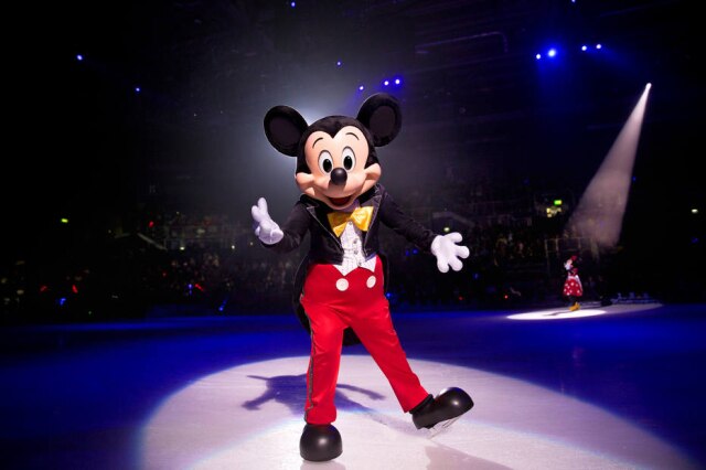 Disney Feld Entertainment / Divulgação Entre os personagens que estarão no espetáculo está Mickey Mouse, um dos primeiros personagens da Disney