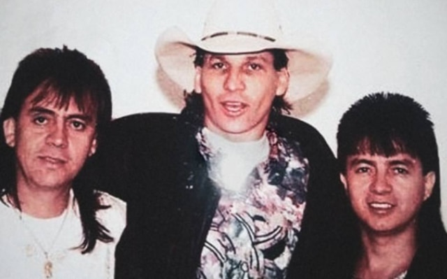 Instagram / @Instagram / @chxoficial Chitãozinho e Xororó ao lado de Asa Branca.
