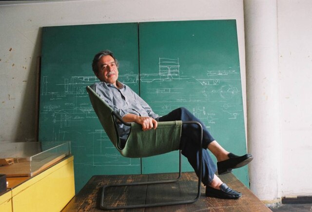 Ana Ottoni O arquiteto Paulo Mendes da Rocha, morto em 23 de maio: poltrona Paulistano está na coleção de design do MoMA. O crédito desta imagem foi publicado inicialmente com um erro, sendo posteriormente corrigido.