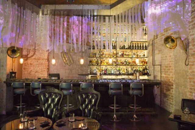 Myriam Meloni|The New York Times O bar do novo restaurante do chef Albert Adrià em Barcelona