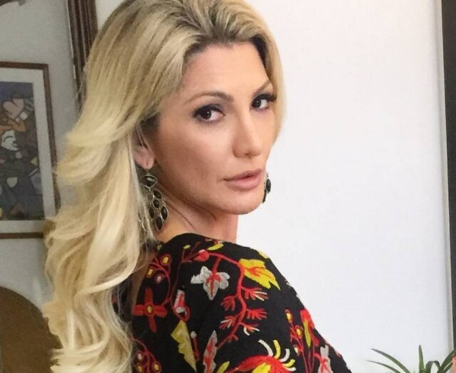 Instagram/@Ladyfontenelle Antonia Fontenelle foi casada com Jonathan Costa durante um ano.