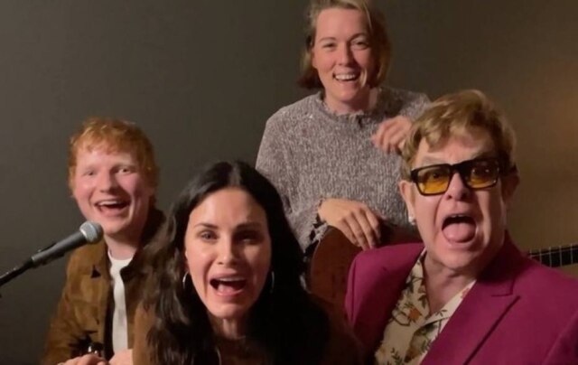 Instagram/ @courteneycoxofficial Ed Sheeran, Courteney Cox, Brandi Carlile e Elton John em vídeo no Instagram