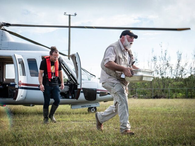 Disney+ José Andrés corre ao redor do mundo para não deixar pessoas desamparadas e com fome