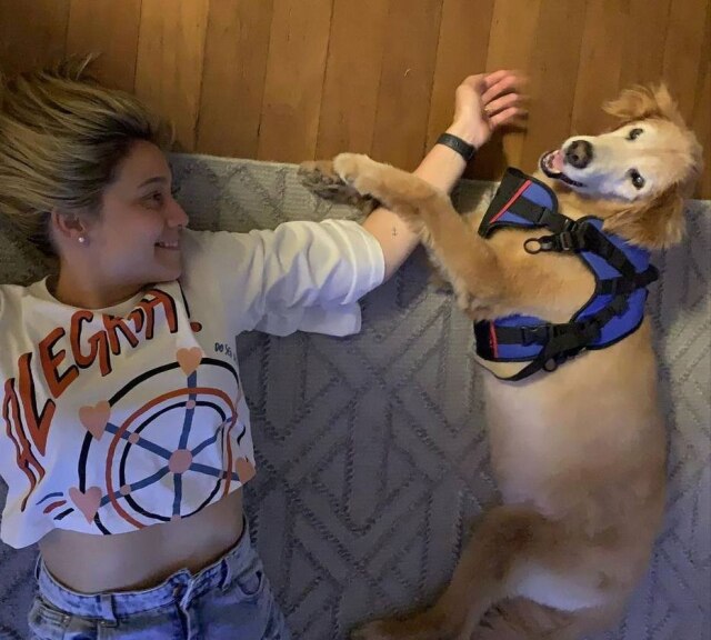 Instagram/@gentilfernanda Fernanda Gentil e seu cachorra Nala.