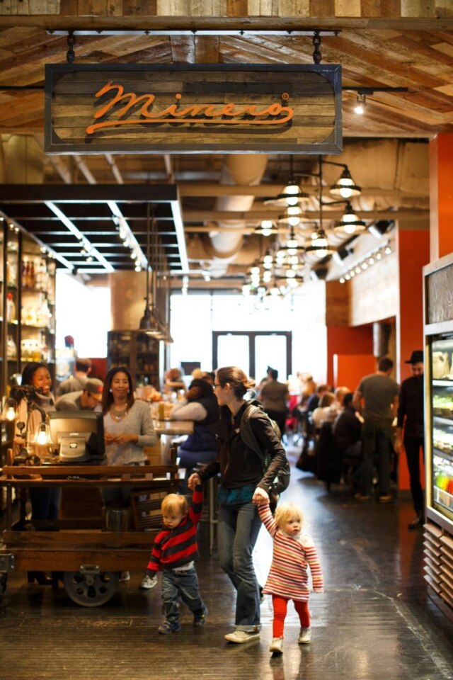 Dustin Chambers|NYT O chef Sean Brock abriu uma filial de sua taqueria Minero no Ponce City Market.