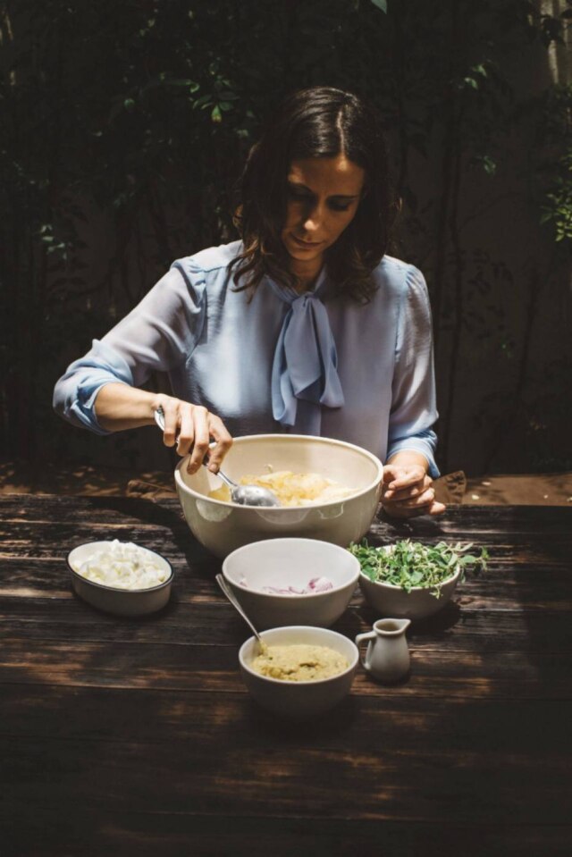 Gui Galembeck|Divulgação A chef Gabriela Barretto, que lança o livro 'Como Cozinhar sua Preguiça'