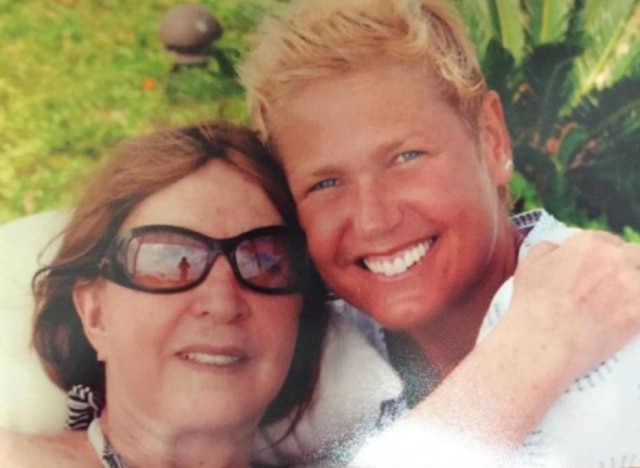Instagram/@XuxaMeneghelOficial Xuxa e sua mãe, Alda, que tinha 81 anos