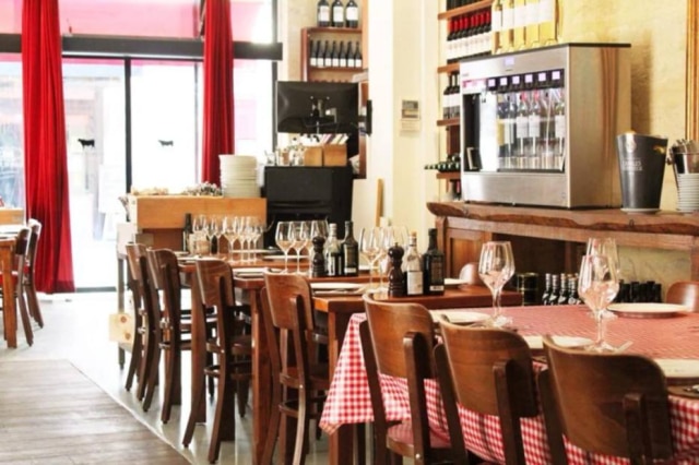 Brasserie Bordelaise Pratos tradicionais e ótima carta de vinhos no centro de Bordeaux