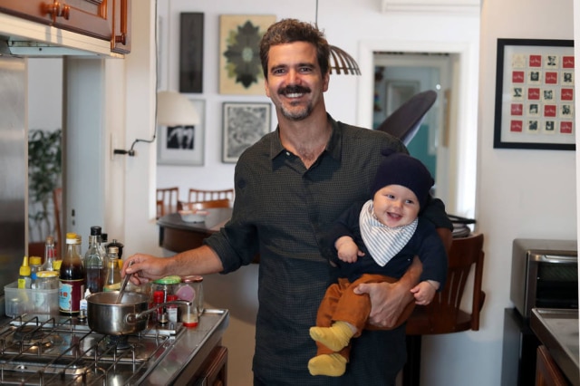 O chef de cozinha Chico Ferreira com seu filho Pedro 