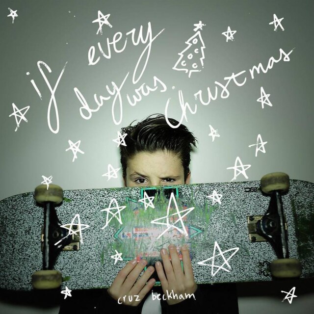 Reprodução/Instagram Cruz Beckham lançou a canção "If Everyday Was Christmas"