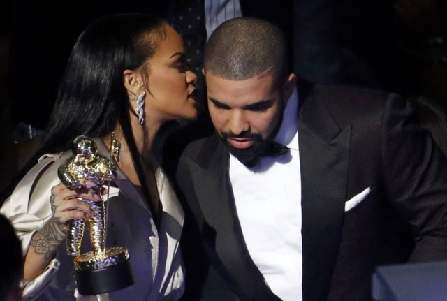 Lucas Jackson/Reuters Rihanna e Drake viveram romance no ano passado