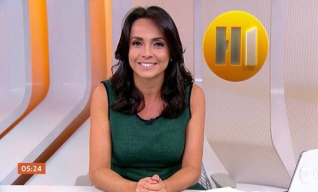 Instagram / @izabellacamargoreal | Reprodução de 'Hora 1' (2018) / Globo A apresentadora Izabella Camargo
