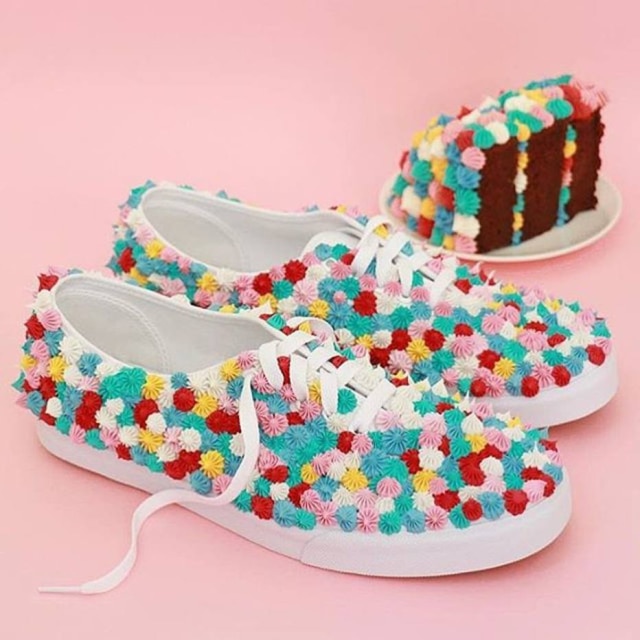 Divulgação/ Vans Alana Jones-Mann confeitou o seu tênis, assim como faz com bolos